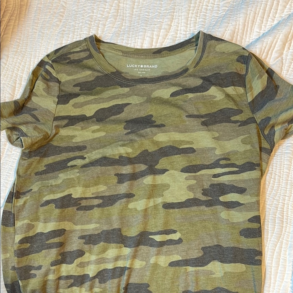 Lucky Brand Green Camo Short Sleeve Tee